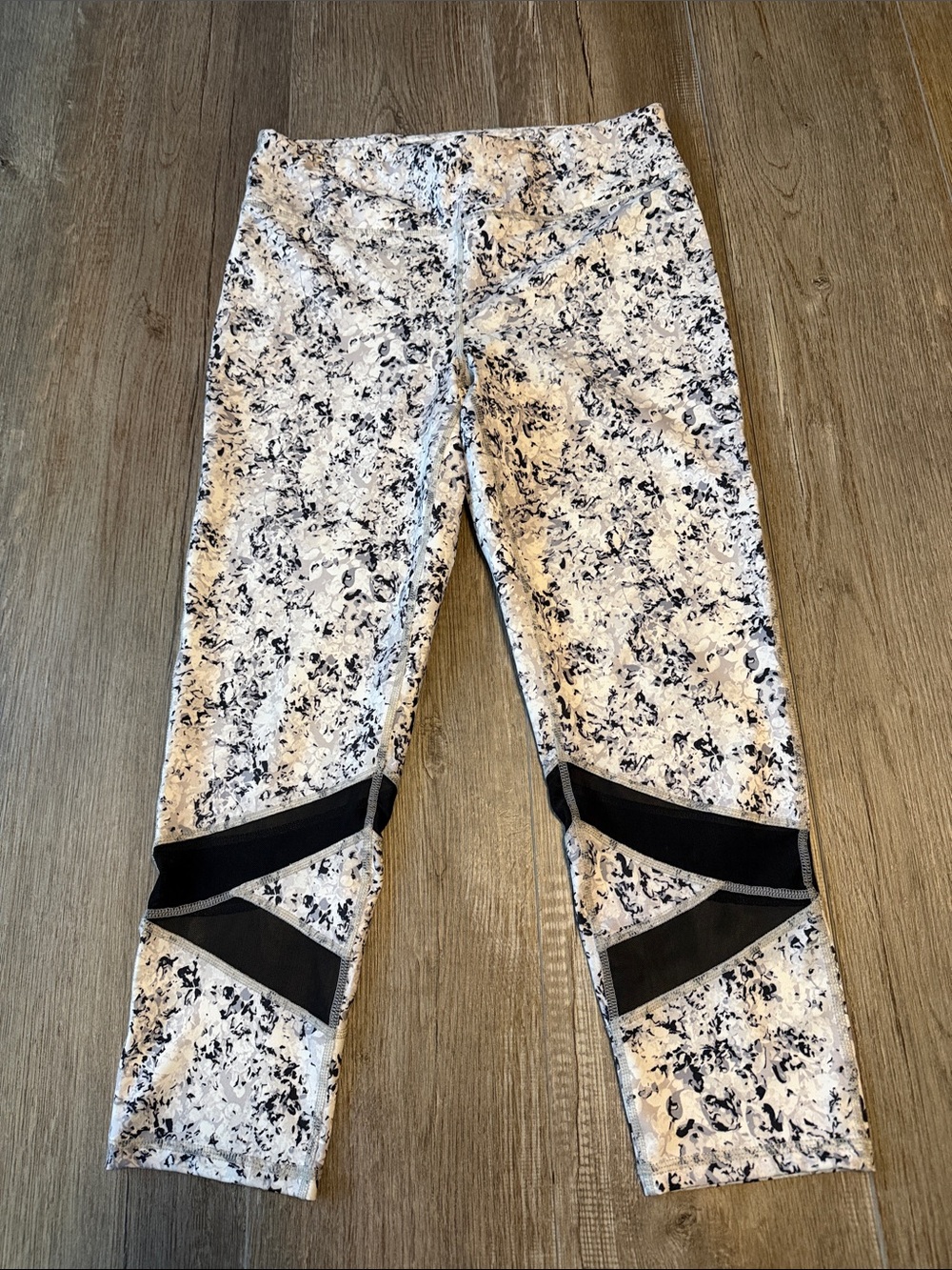 GAIAM White and Black Marble Print Leggings with Mesh Insets